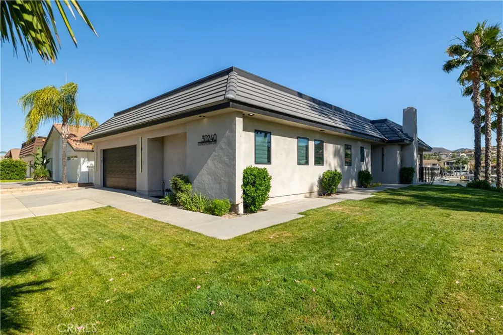 30240 Longhorn Canyon Lake, CA 92587