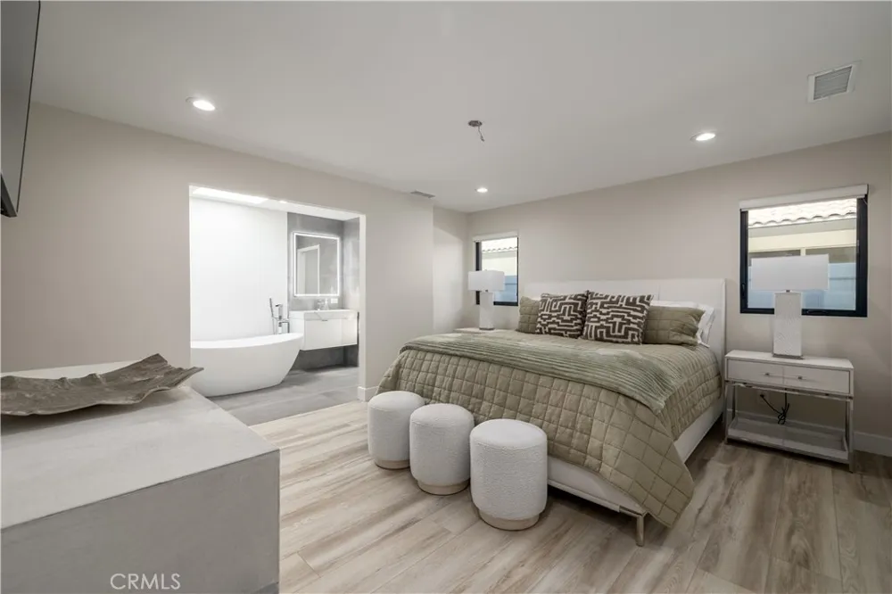 30240 Longhorn Canyon Lake, CA 92587