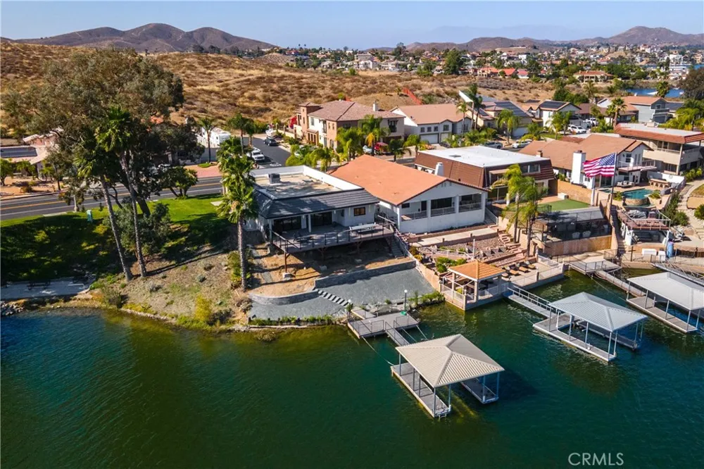 30240 Longhorn Canyon Lake, CA 92587