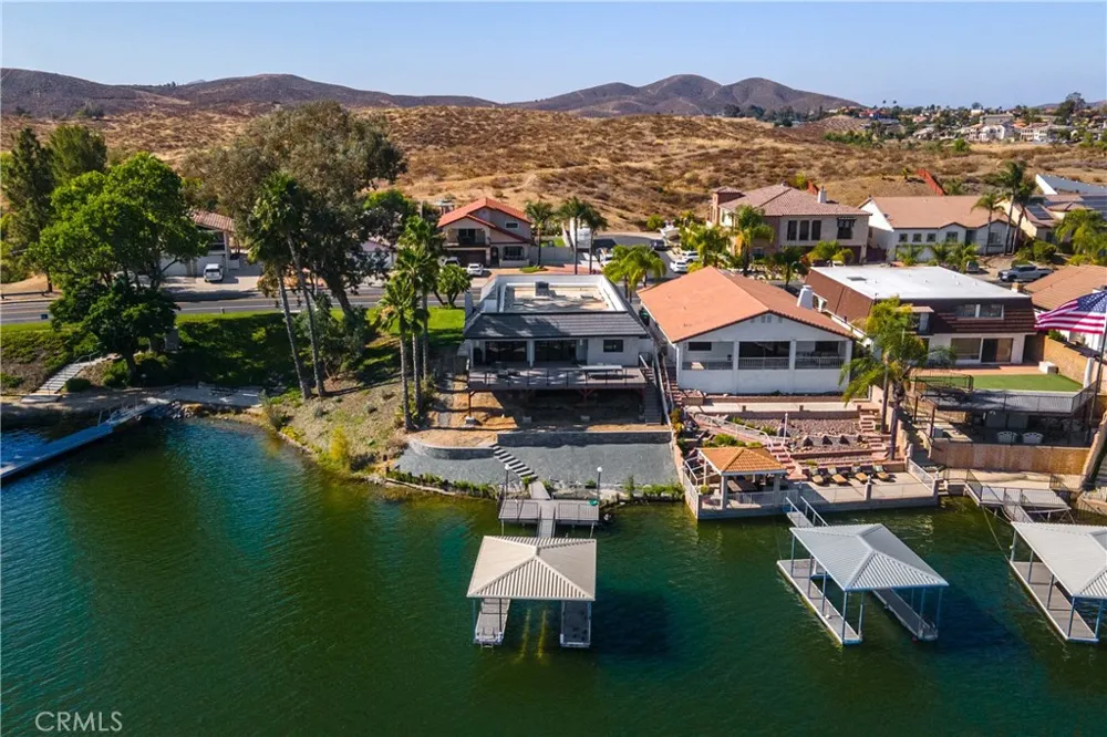 30240 Longhorn Canyon Lake, CA 92587