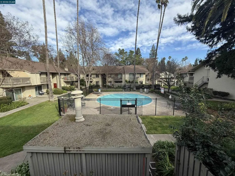 2564 Walnut Blvd Walnut Creek, CA 94596