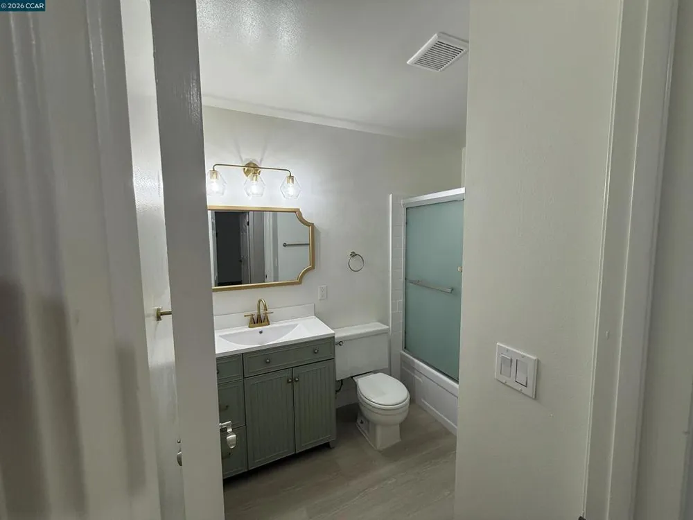 2564 Walnut Blvd Walnut Creek, CA 94596