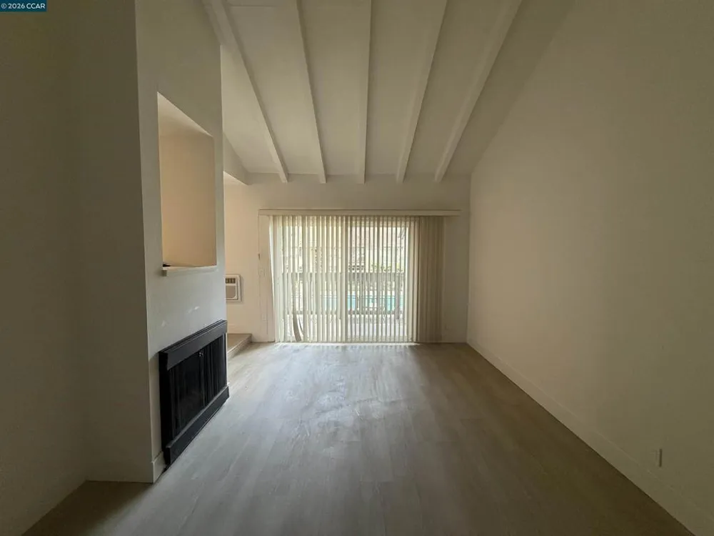 2564 Walnut Blvd Walnut Creek, CA 94596