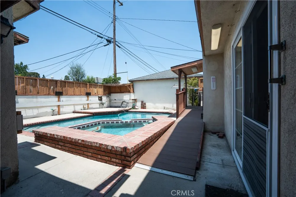12315 Pomering Downey, CA 90242