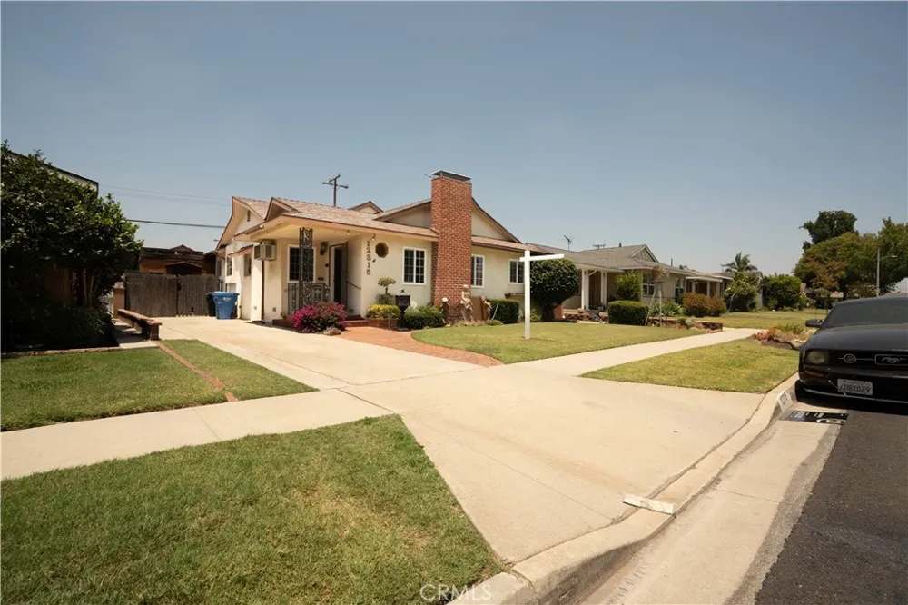 12315 Pomering Downey, CA 90242