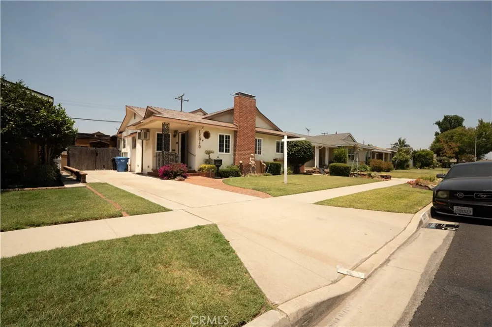 12315 Pomering Downey, CA 90242