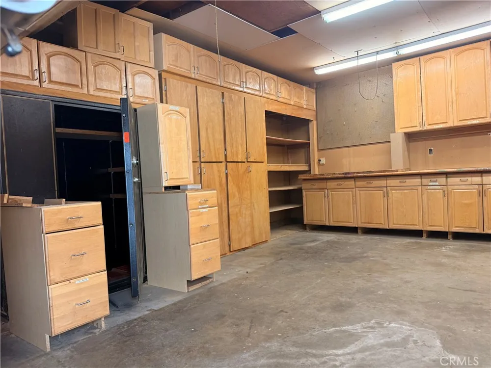 12315 Pomering Downey, CA 90242