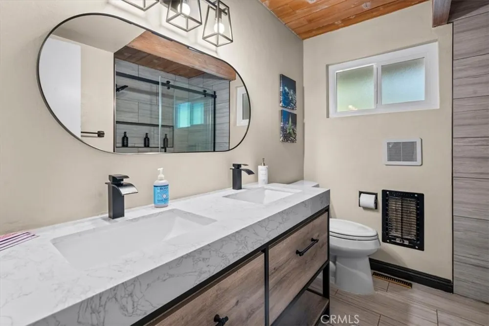 30942 Old City Creek Running Springs, CA 92382