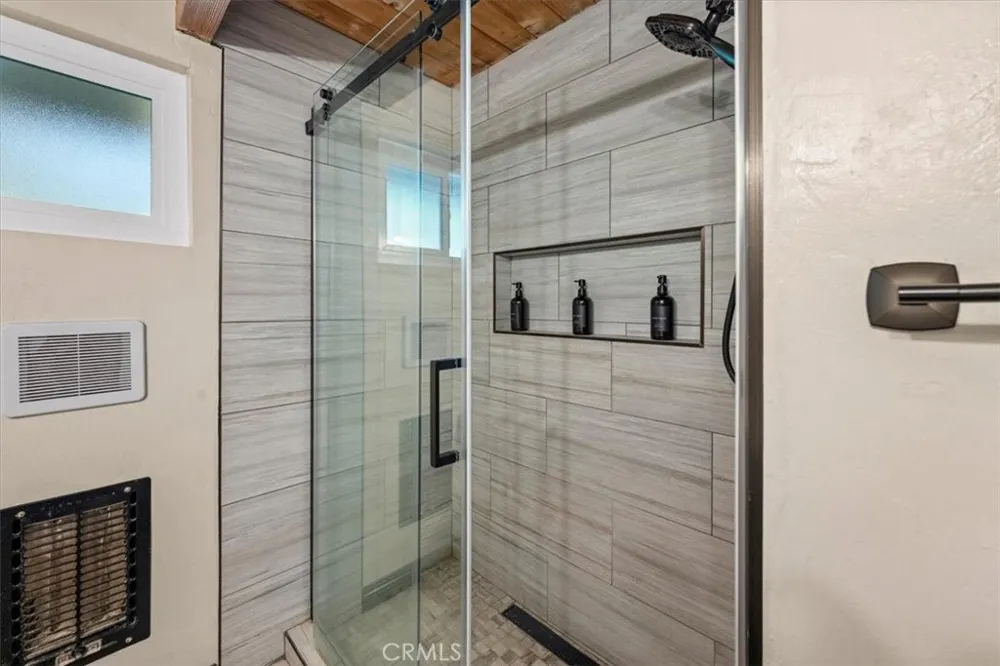30942 Old City Creek Running Springs, CA 92382