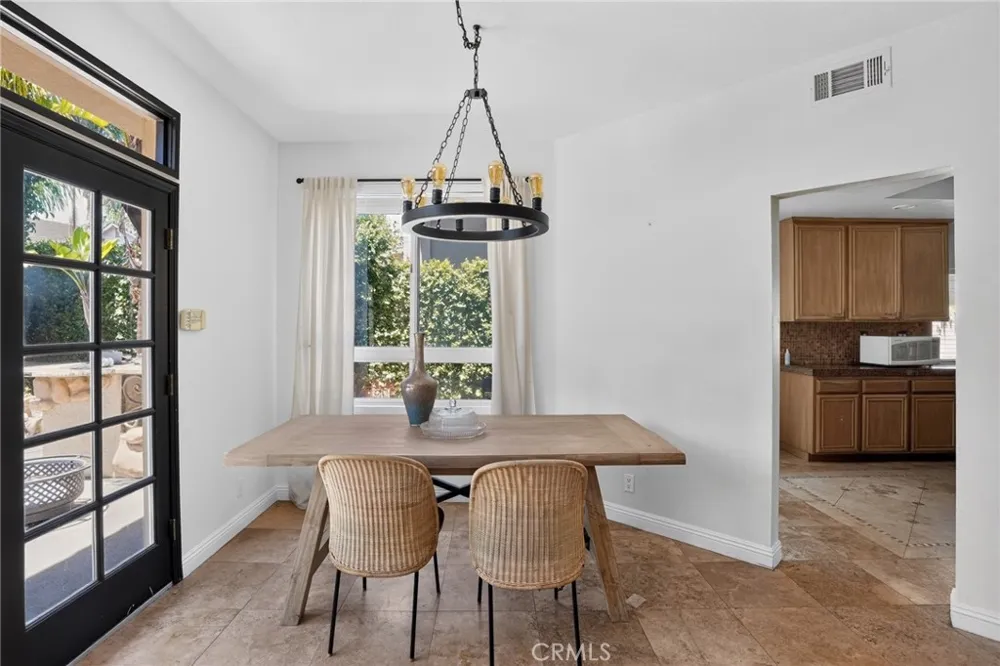 4248 Riverglen Street Moorpark, CA 93021