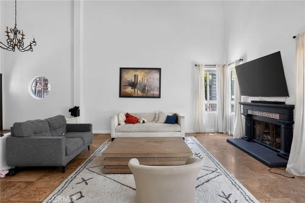4248 Riverglen Street Moorpark, CA 93021