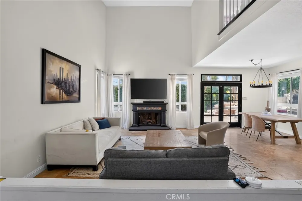 4248 Riverglen Street Moorpark, CA 93021