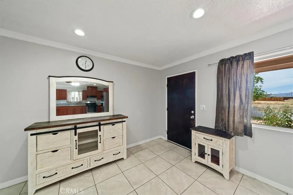 20548 Neuralia Road California City, CA 93505