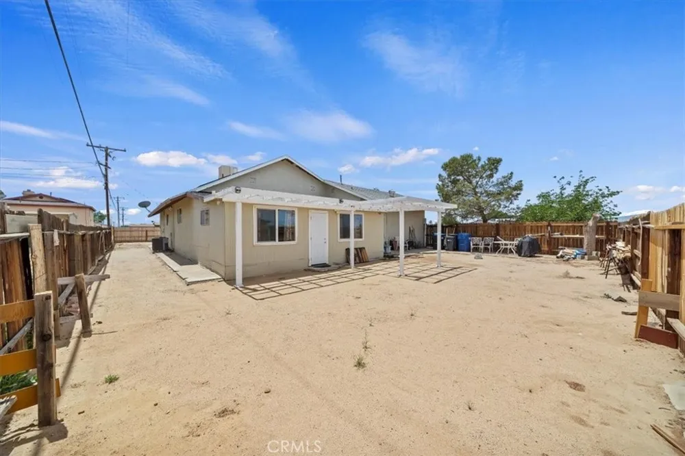 20548 Neuralia Road California City, CA 93505