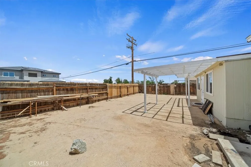 20548 Neuralia Road California City, CA 93505