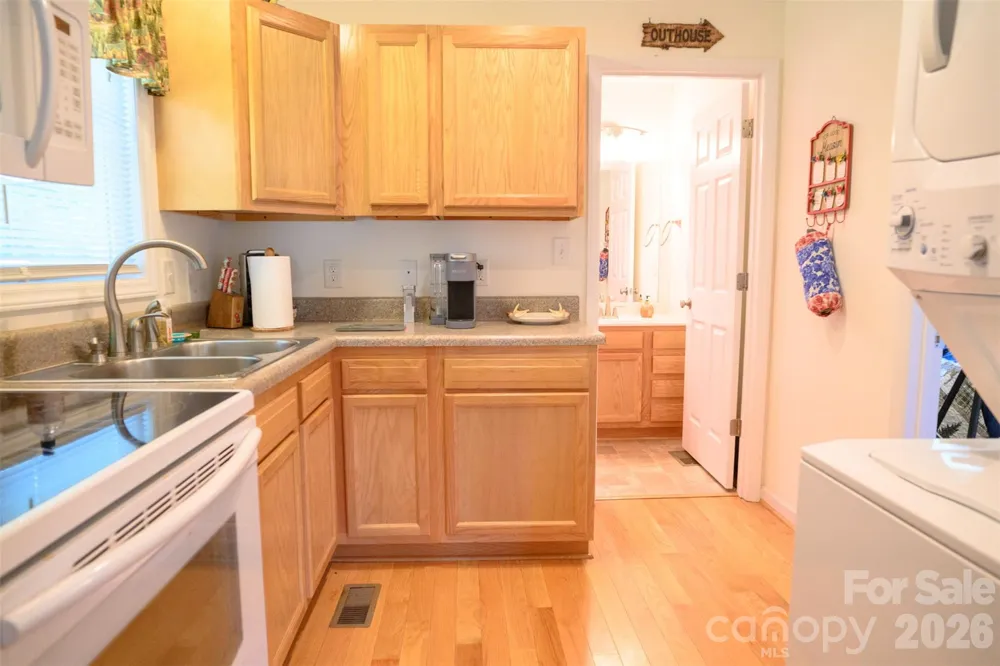 6917 Walnut Grove Church Road Hurdle Mills, NC 27541