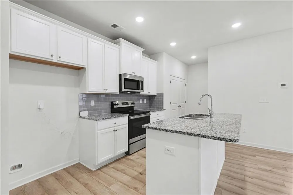 4574 Bishops Lane Oakwood, GA 30566