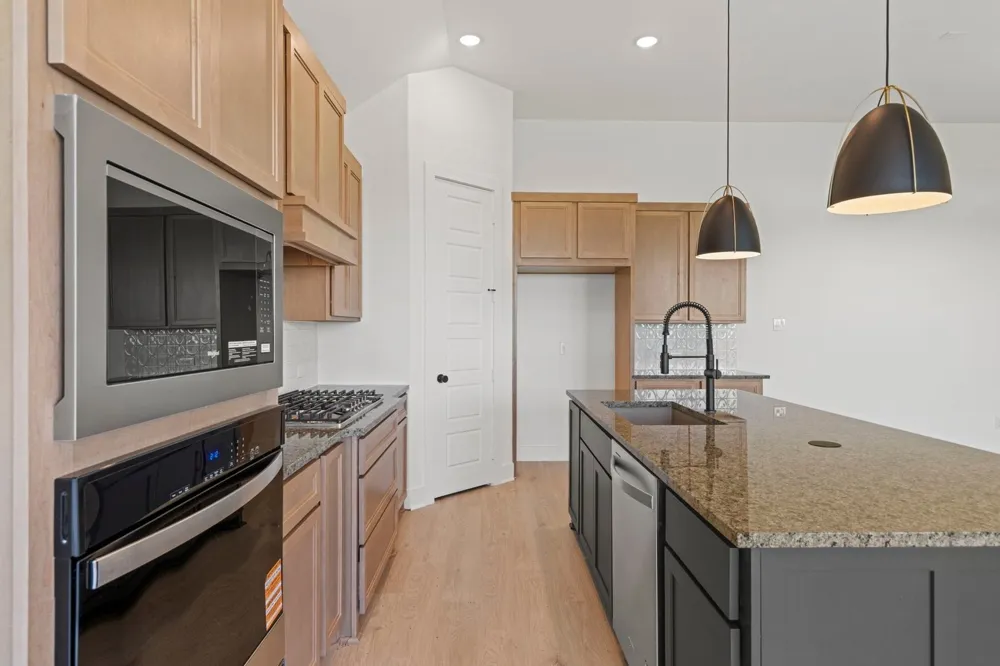 4912 Sandbrock Parkway Aubrey, TX 76227