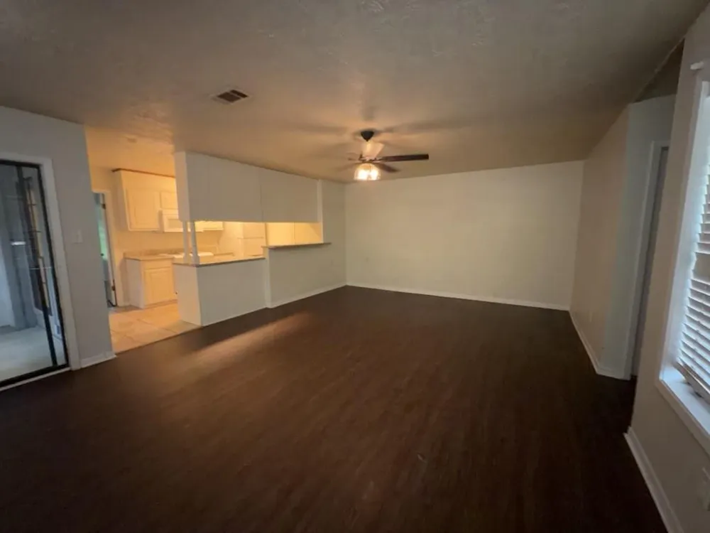 629 W Ridge Drive College Station, TX 77845