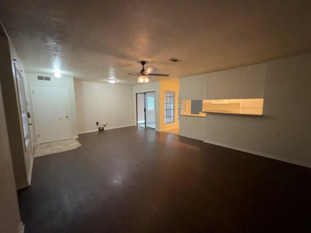 629 W Ridge Drive College Station, TX 77845