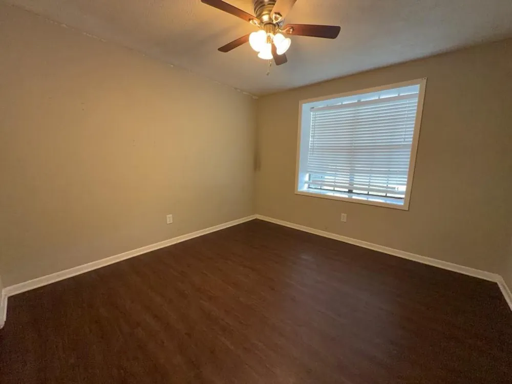 629 W Ridge Drive College Station, TX 77845
