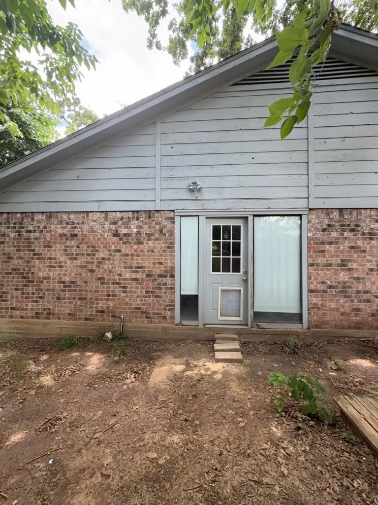 629 W Ridge Drive College Station, TX 77845