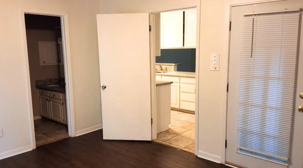 629 W Ridge Drive College Station, TX 77845