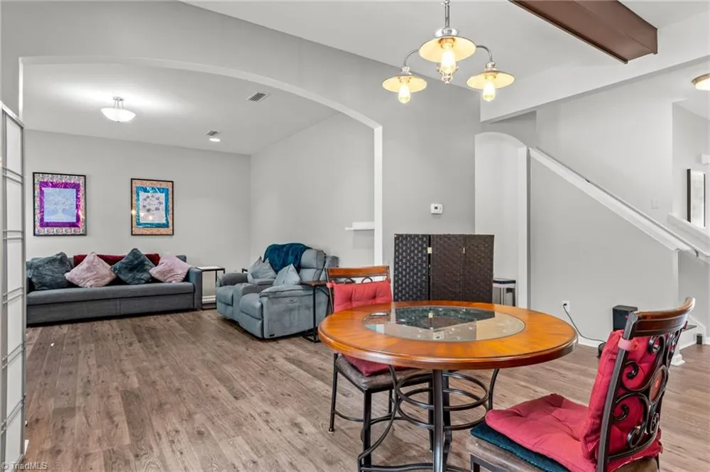 4515 Wedge Drive Pfafftown, NC 27040
