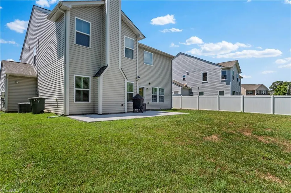 4515 Wedge Drive Pfafftown, NC 27040