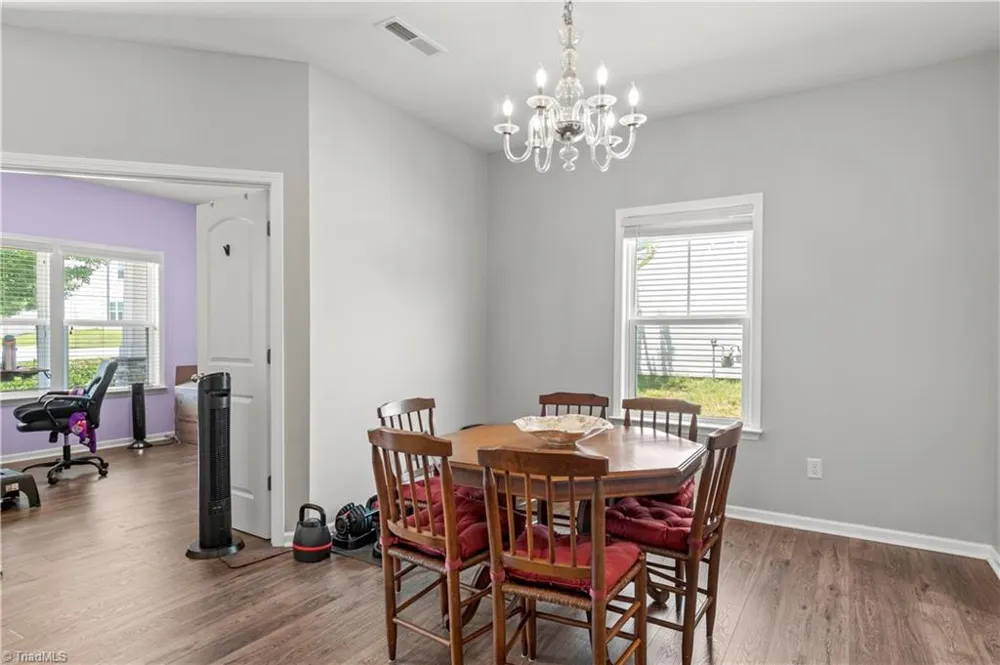4515 Wedge Drive Pfafftown, NC 27040