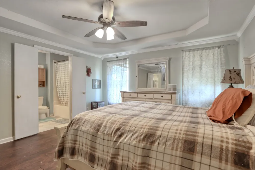 108 Wolf Lane Lacy Lakeview, TX 76705