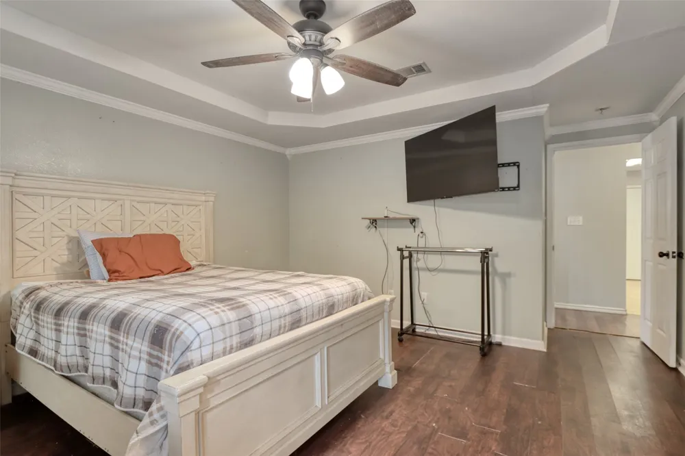 108 Wolf Lane Lacy Lakeview, TX 76705