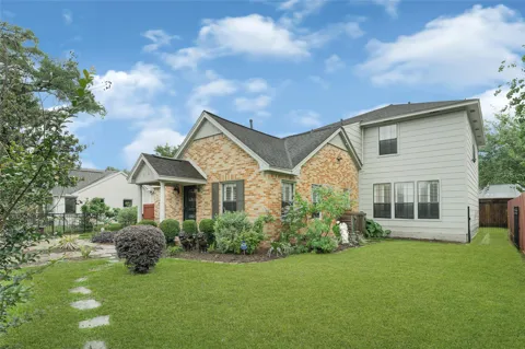 317 Avenue Of Oaks Street