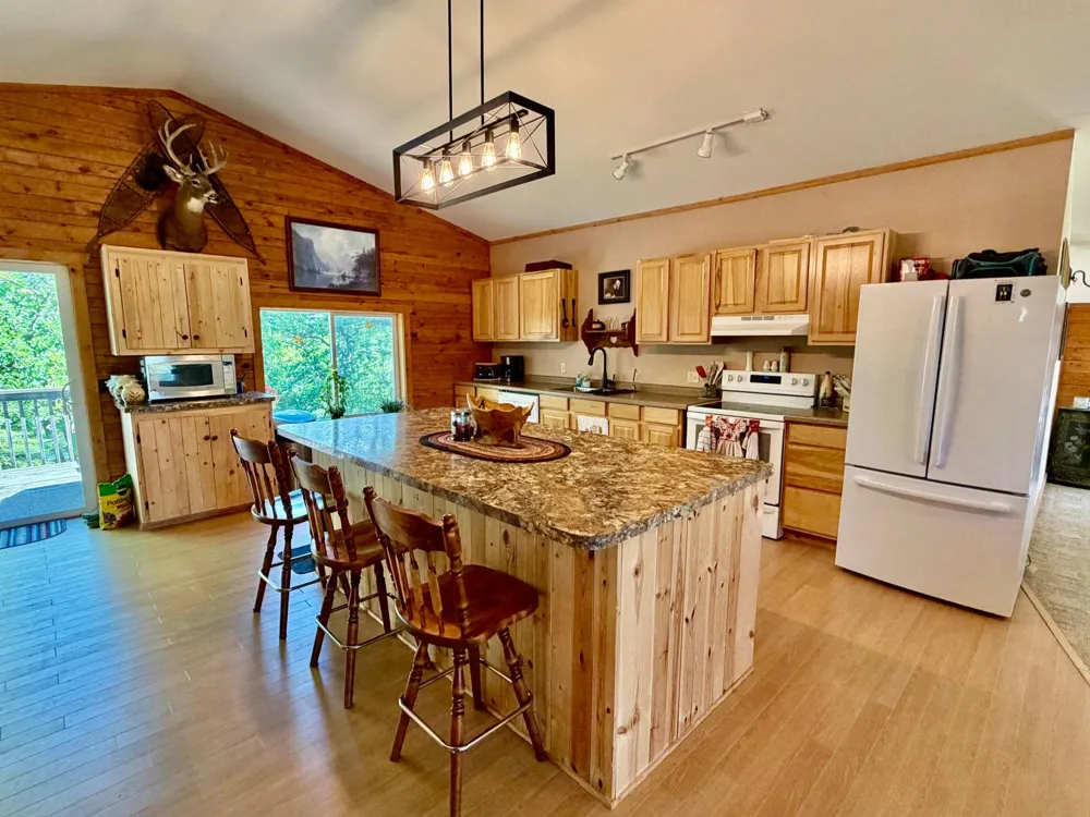 838 Noble Drive NW Baudette, MN 56623