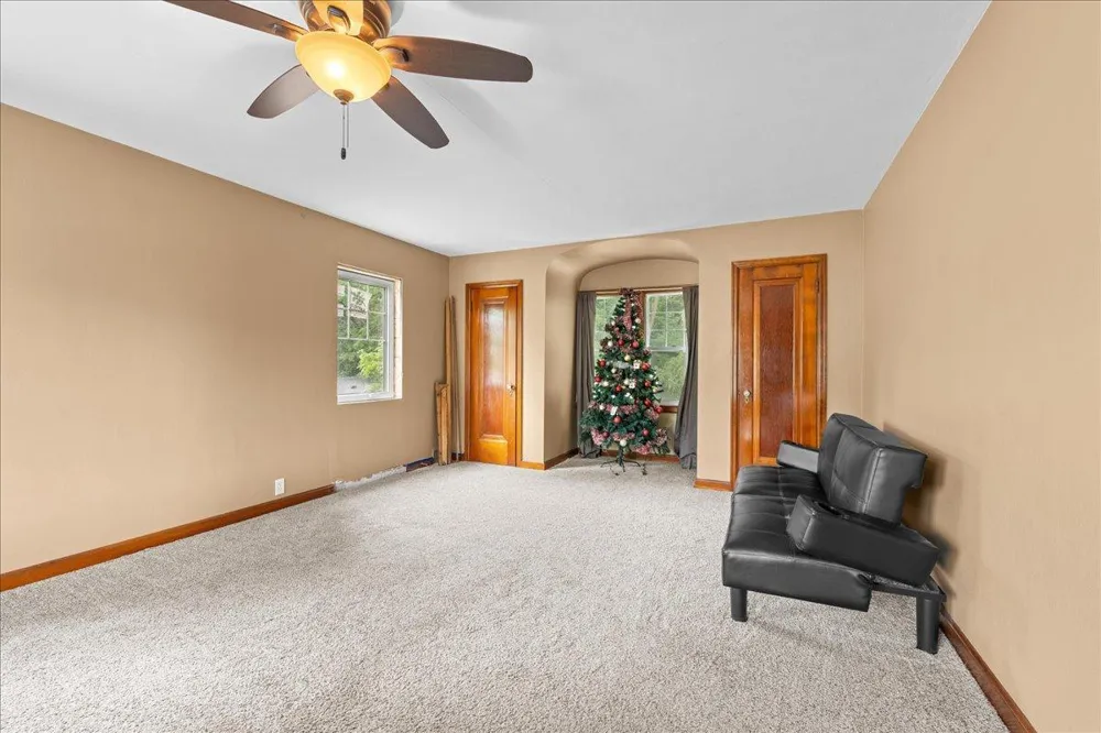 398 E Wall Street Ellsworth, WI 54011