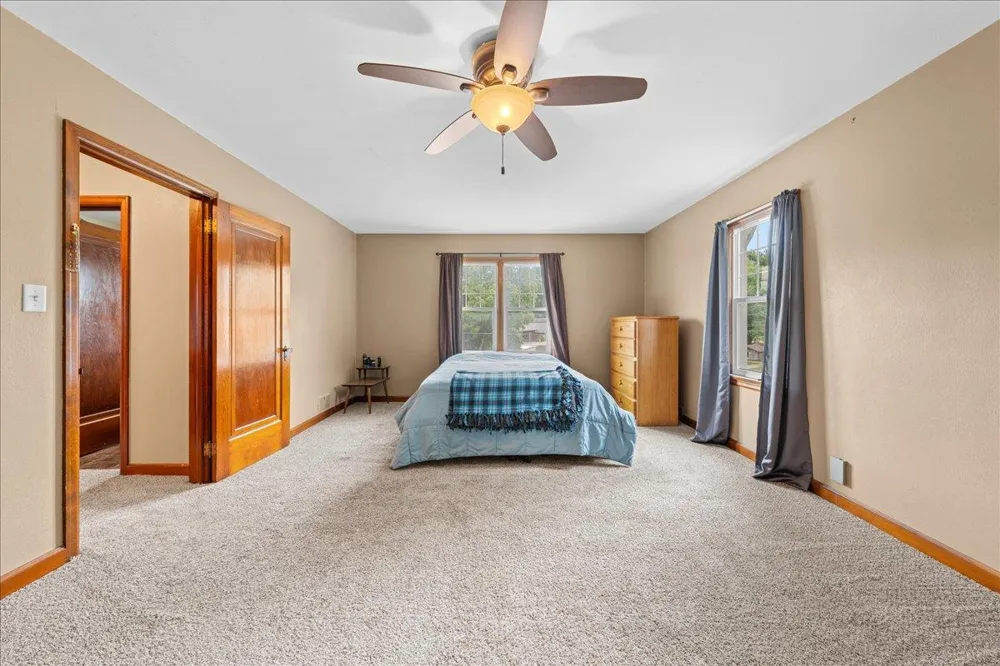 398 E Wall Street Ellsworth, WI 54011