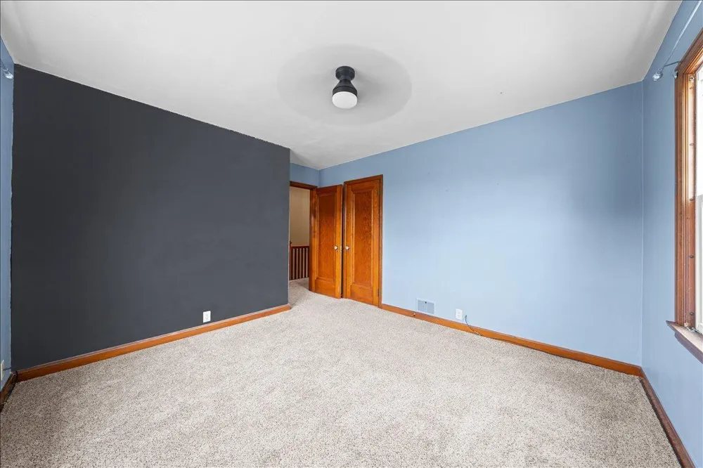 398 E Wall Street Ellsworth, WI 54011