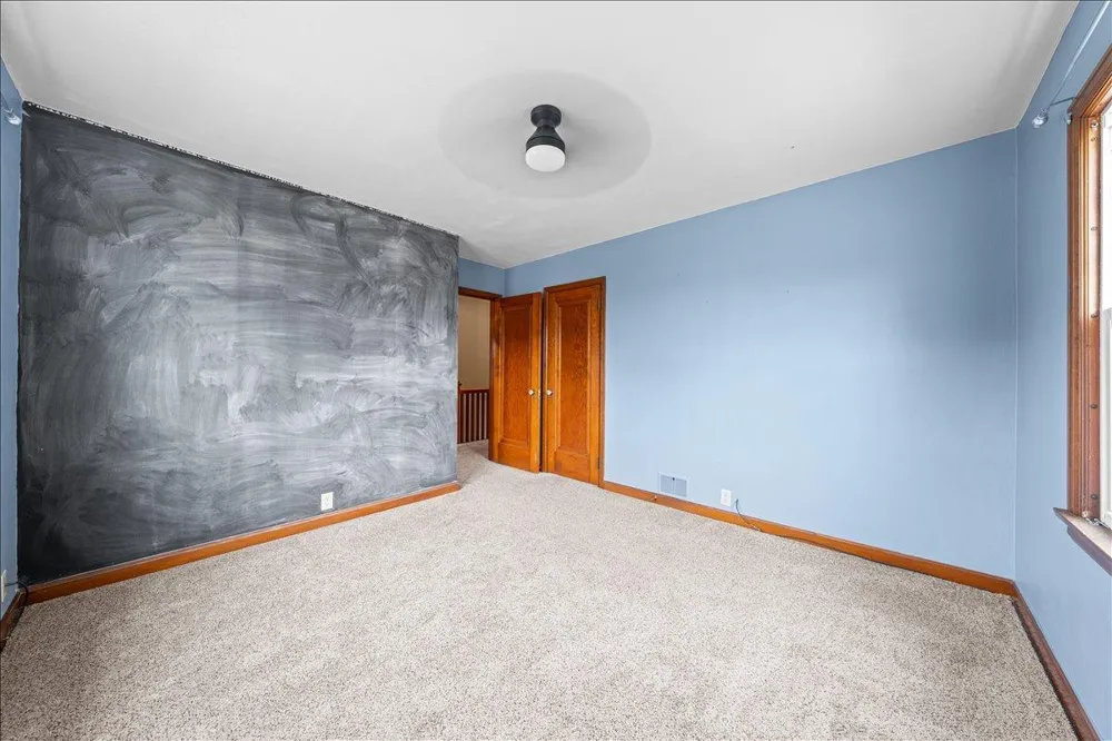 398 E Wall Street Ellsworth, WI 54011