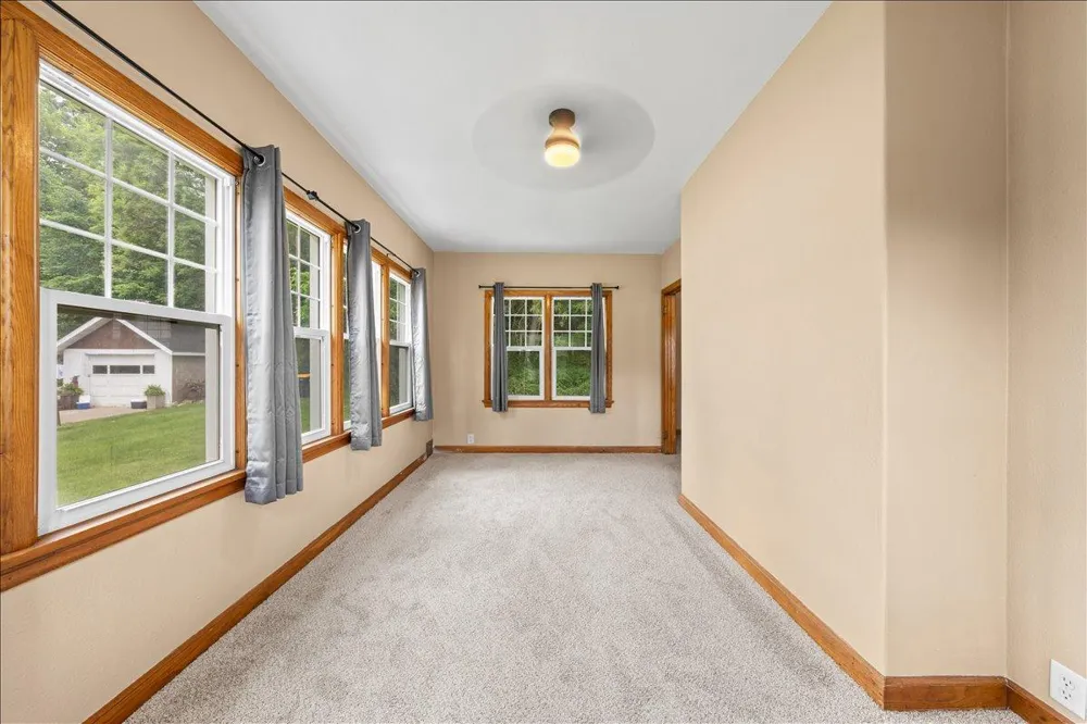 398 E Wall Street Ellsworth, WI 54011