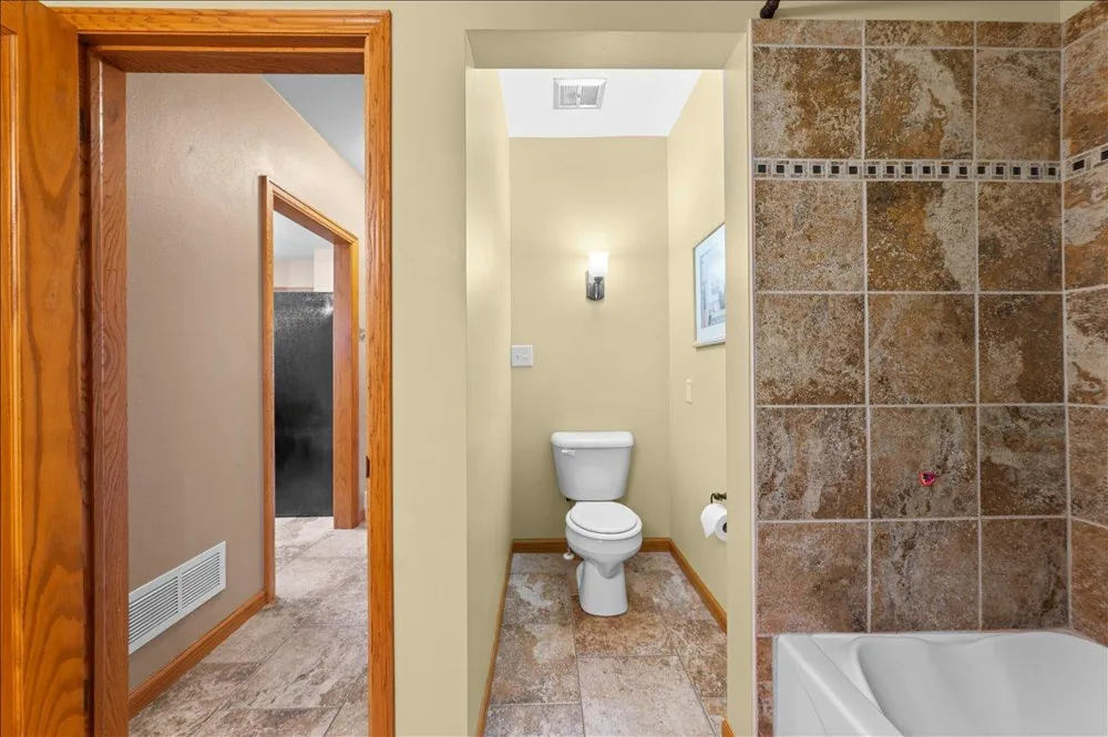 398 E Wall Street Ellsworth, WI 54011