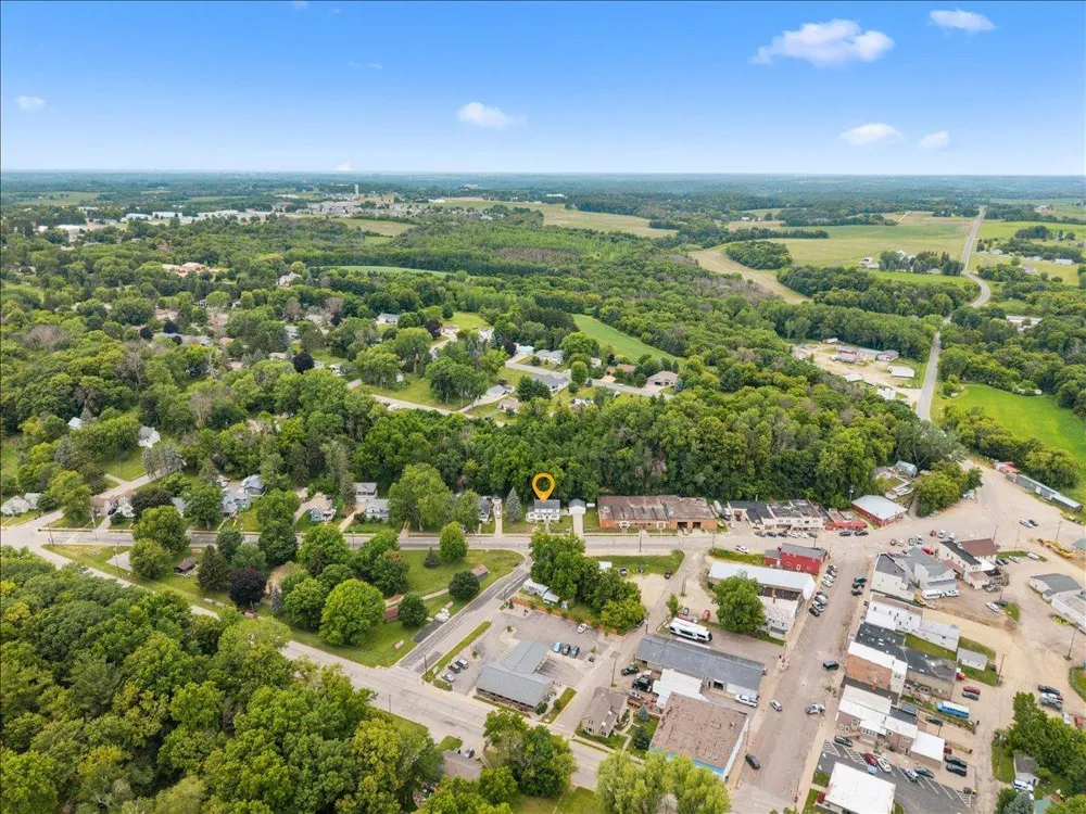 398 E Wall Street Ellsworth, WI 54011
