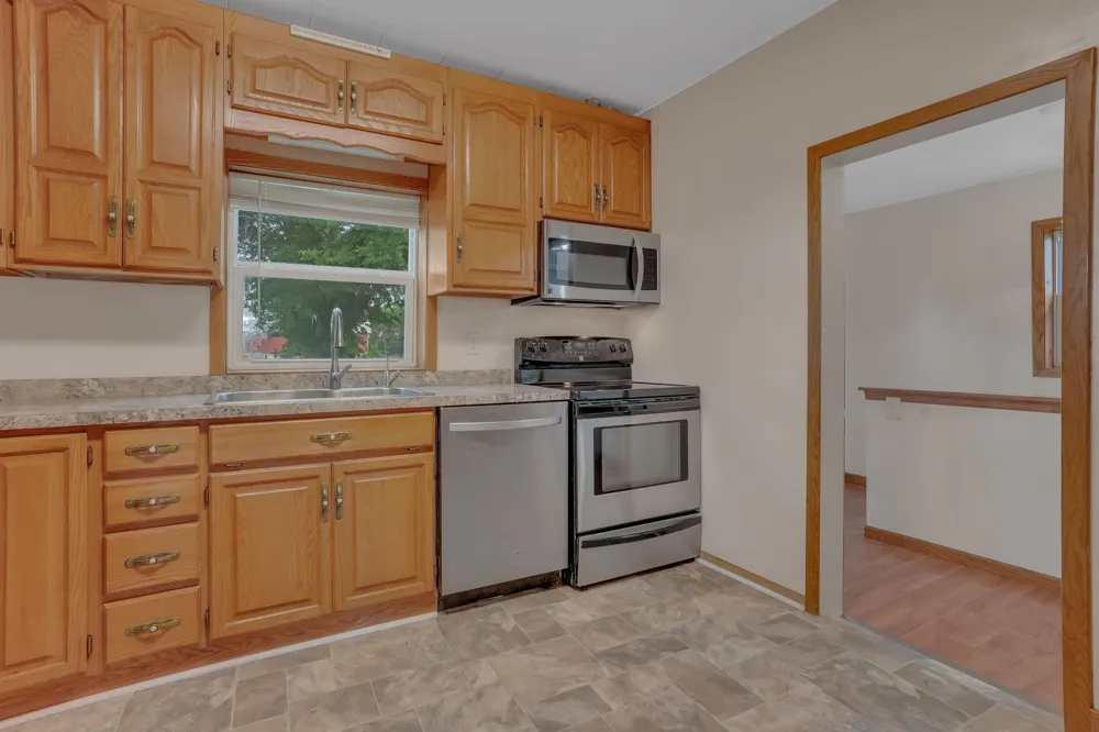 14453 880th Avenue Sacred Heart, MN 56285