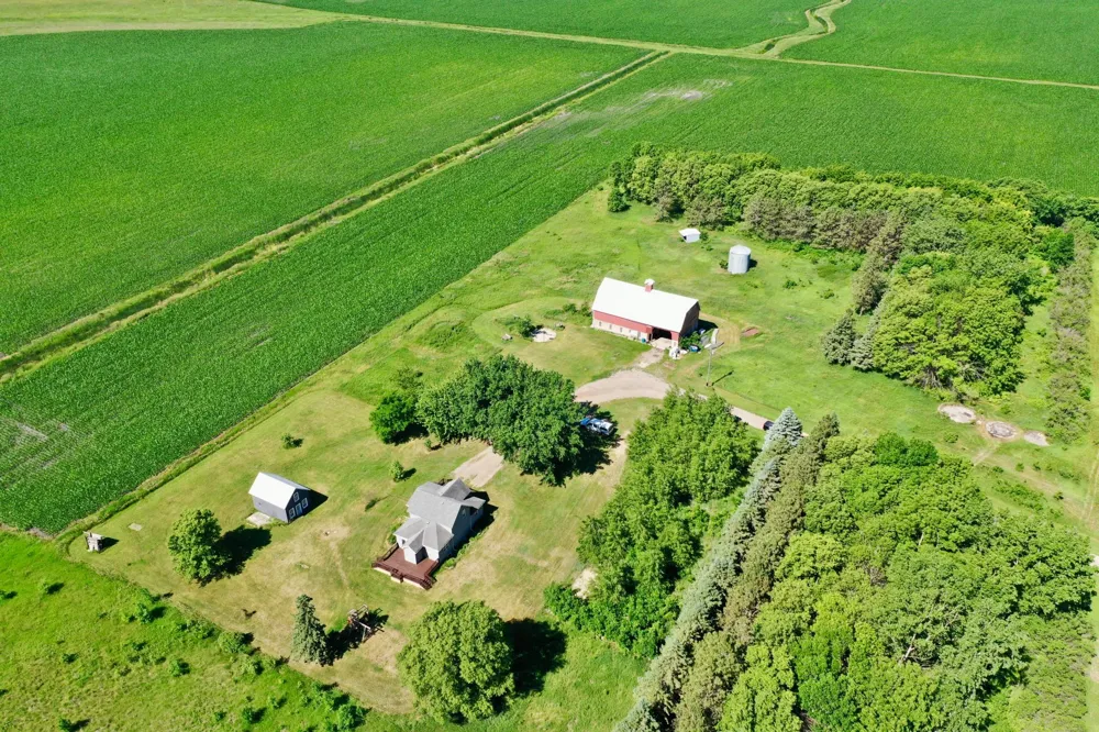 14453 880th Avenue Sacred Heart, MN 56285