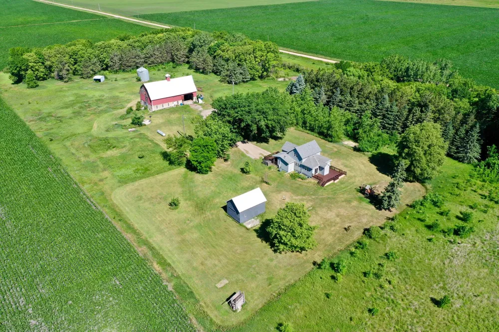14453 880th Avenue Sacred Heart, MN 56285