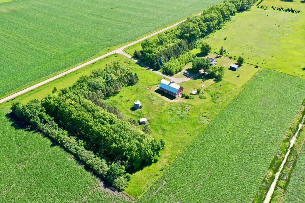 14453 880th Avenue Sacred Heart, MN 56285