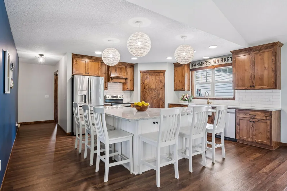 18952 247th Avenue NW Big Lake, MN 55309