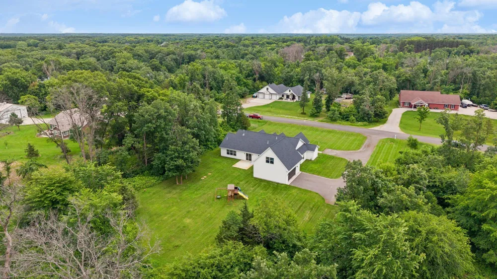 18952 247th Avenue NW Big Lake, MN 55309