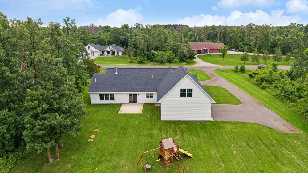 18952 247th Avenue NW Big Lake, MN 55309