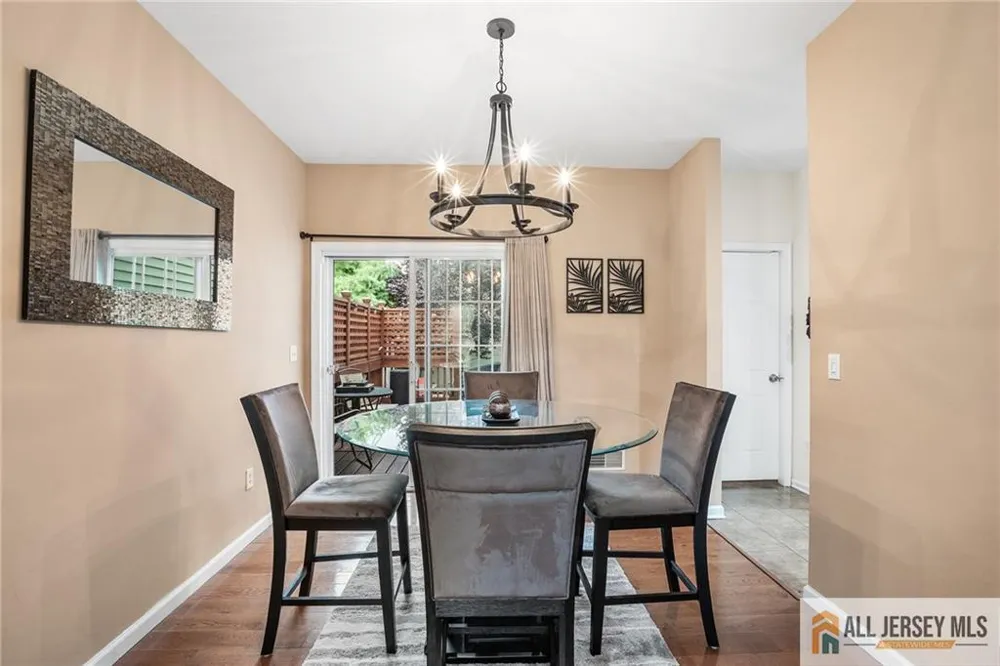 32 E Summit Avenue Sewaren, NJ 07077