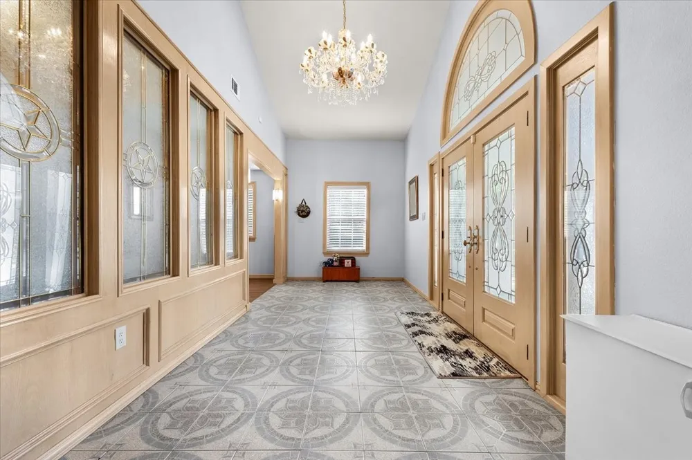 8248 Meadowbrook Drive Fort Worth, TX 76120